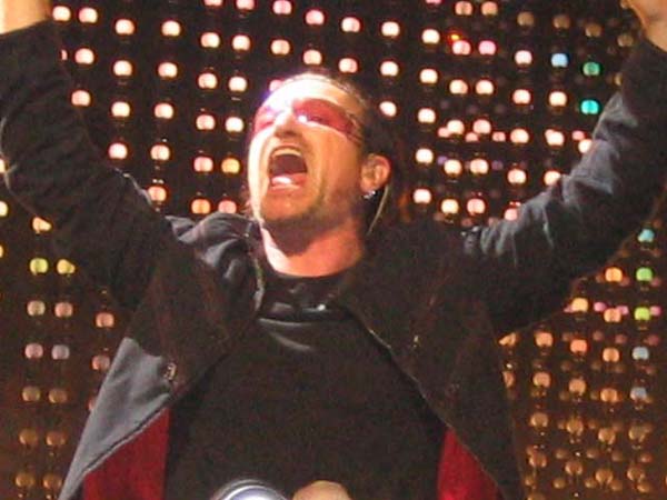 Bono yelling